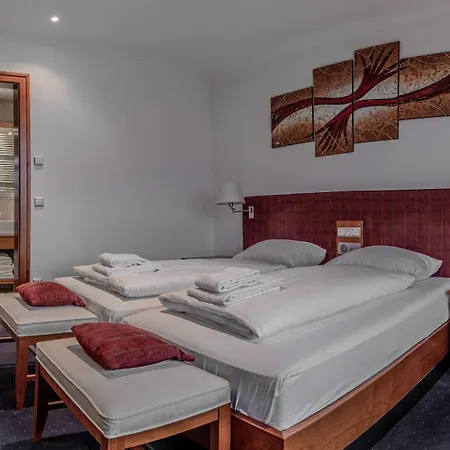 Sportschule 3* Oberhaching