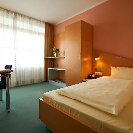 Sportschule Hotel *